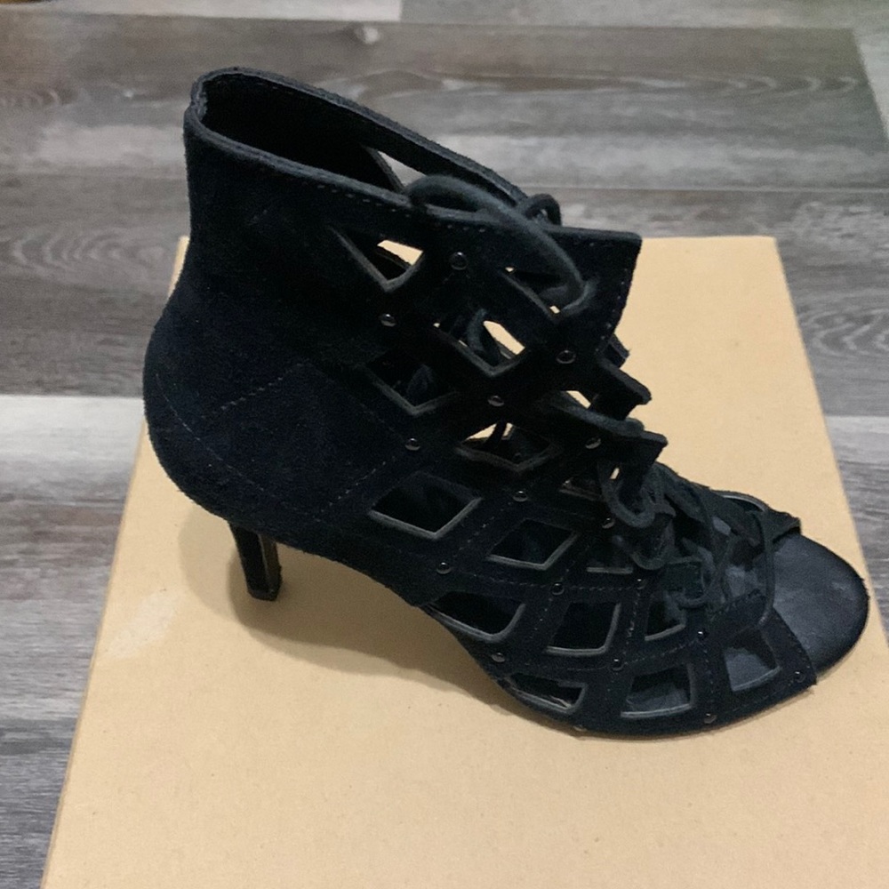 Joie Black lace up heels. Suede Size 36